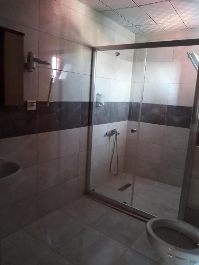 Gueven Hotel Чанаккале Екстериор снимка